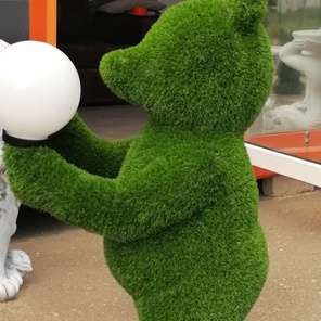 Медведь с фонариком